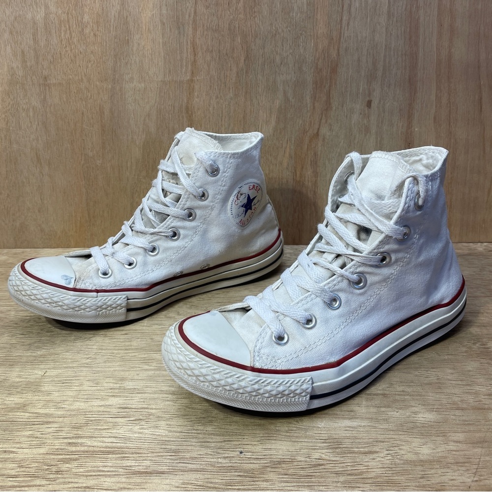 Converse Chuck Taylor Sneakers Women’s Size 7.5 White All Star Hi Top Classics